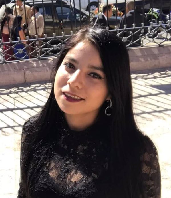 MglMauricio's tweet photo. El pasado 10 de julio fui citado por personal de la unidad de política policial y penitenciaria de la @SSPCMexico a cargo de la secretaria @rosaicela_ 
Me acompañaron la Maestra Carmén María Concepción Prado y Juan Carlos Rodríguez Castilla.
En dicha reunión con la Fiscalía de #Queretaro se acordó que en un plazo de 3 días me darían acceso a la carpeta de investigación y me llamarían para regresar a recogerla.
Les informo que dicha llamada nunca se dio ni tampoco respondieron a la que hice en días posteriores pasado dicho plazo.
El día de ayer 19 de julio me presente en la Fiscalía y la fiscal Rosa Lincon Rangel me dijo que sería hasta el día viernes 21 que podría tener acceso a dicha carpeta que se me a negado el acceso por más de un año y un mes.
En esa reunión grabada me entregaron un documento que me negué a firmar pues no se me permitió leerlo antes, en dicho documento leo posteriormente que dice que tengo como fecha límite para impugnar el día 20 de julio.
Con estas prácticas Mañosas pretenden dar carpetazo a el caso de mi hija sin haberme dado antes acceso a nada de la carpeta de investigación, lo cual es mi derecho.
Hago pública esta situación por la cual he venido padeciendo durante más de un año y seguiré informando de esta vergonzosa y lamentable práctica de la fiscalía de #Queretaro 
Atte Mauricio Gutiérrez RT