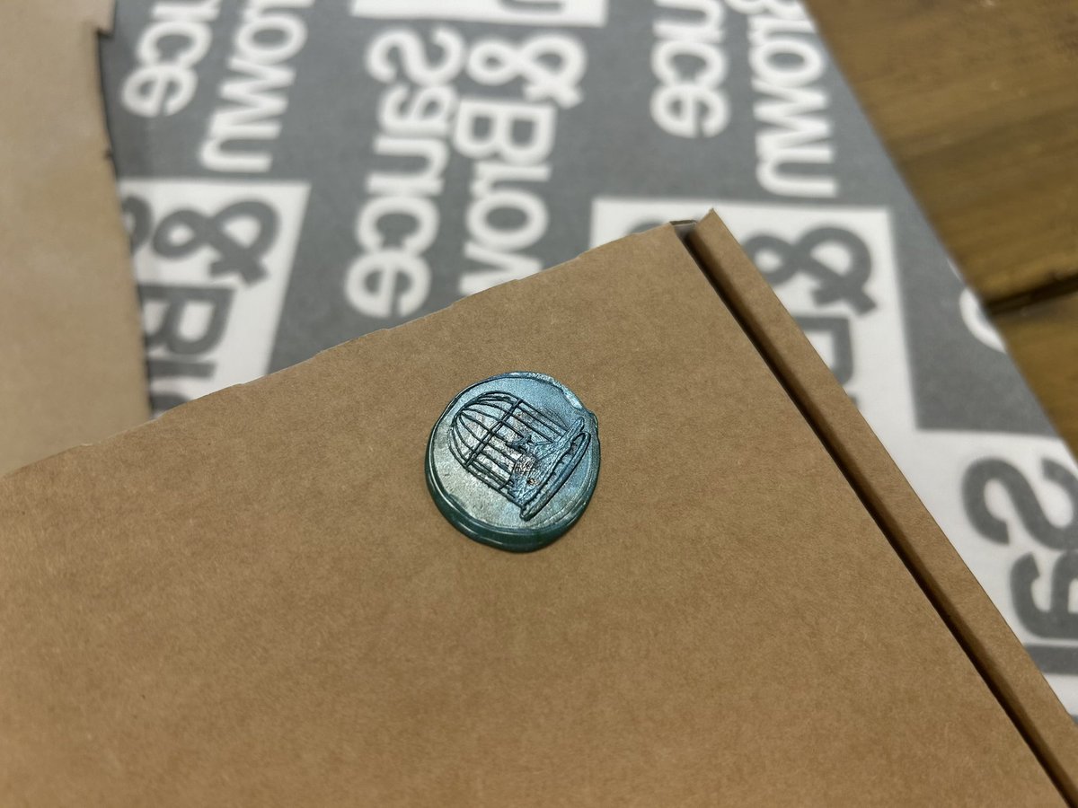 SauceandBrown's tweet image. Of course we use packaging from a sustainable source.

We try to do our bit for the environment.

Our T-Shirts are also printed using 100% water based inks.
No nasties going in the water from us.

sauceandbrown.com

#sustainable #packaging #doingourbit #menswear