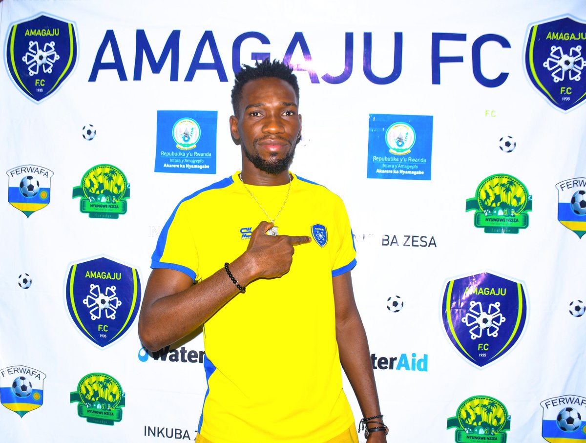 AkadegeFc's tweet photo. Amagaju FC yasinyishije rutahizamu Destin Malanda Exauce amasezerano y'imyaka 2 kuva muri AC Léopard yo muri Congo Brazzaville @Nyamagabe @AmagajuL @Radiorwanda_RBA @rusiziradio https://t.co/6eoR5pk2Uf