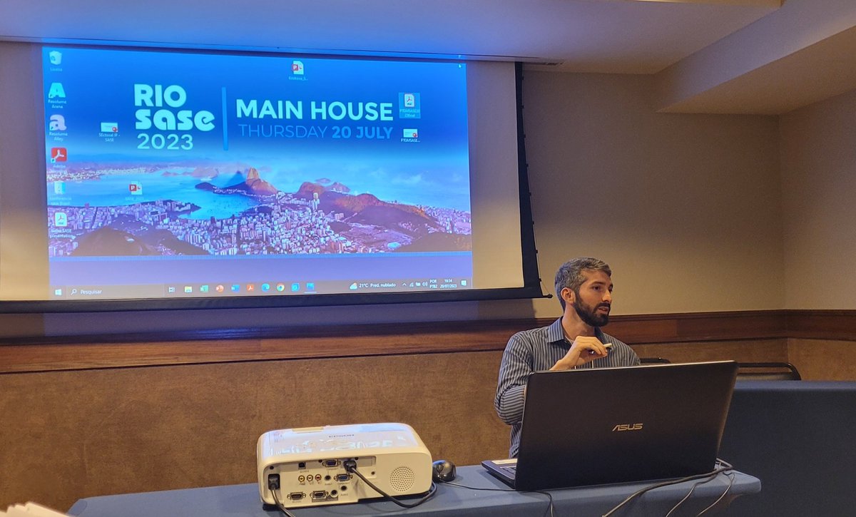 First day of the mini-conference "Connecting the Dots Between Global Capitlism and National Capitalism". <a href="/SASE_Meeting/">SASE</a>
<a href="/merve_sancak/">Merve Sancak</a>
<a href="/Fulya_Apaydin/">FA</a>
Andreas Noelke