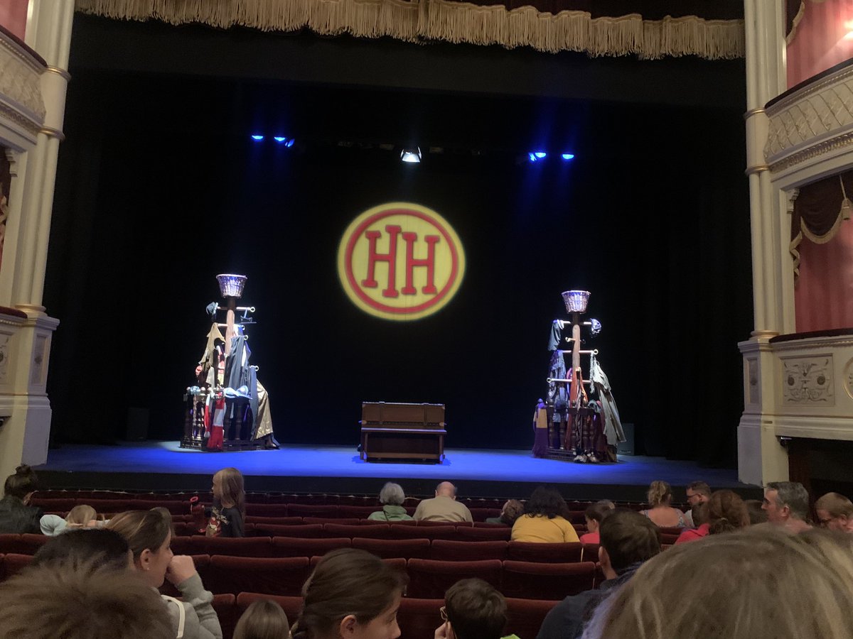 Royal High School History tweet media