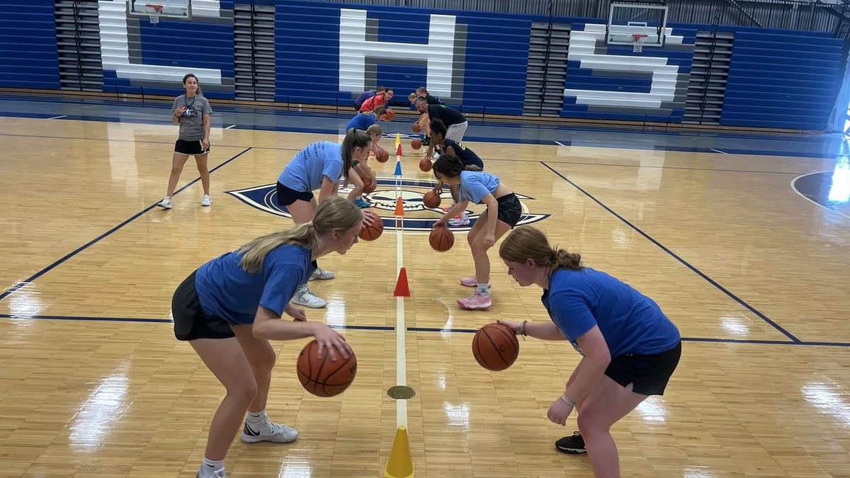 Just wrapped up our final July workout <a href="/CarlsongirlsBB/">Carlson Girls Basketball</a> very proud of these kids.  Averaged about 12 girls every day.  #dedication #effort #gratefulness = #culture 💙🤍💙🤍☠️☠️ Proud To Be A #marauder
