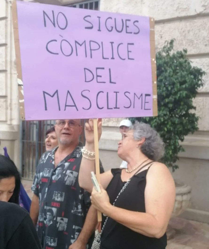 CompromisMis's tweet image. #NiUnPasEnrere