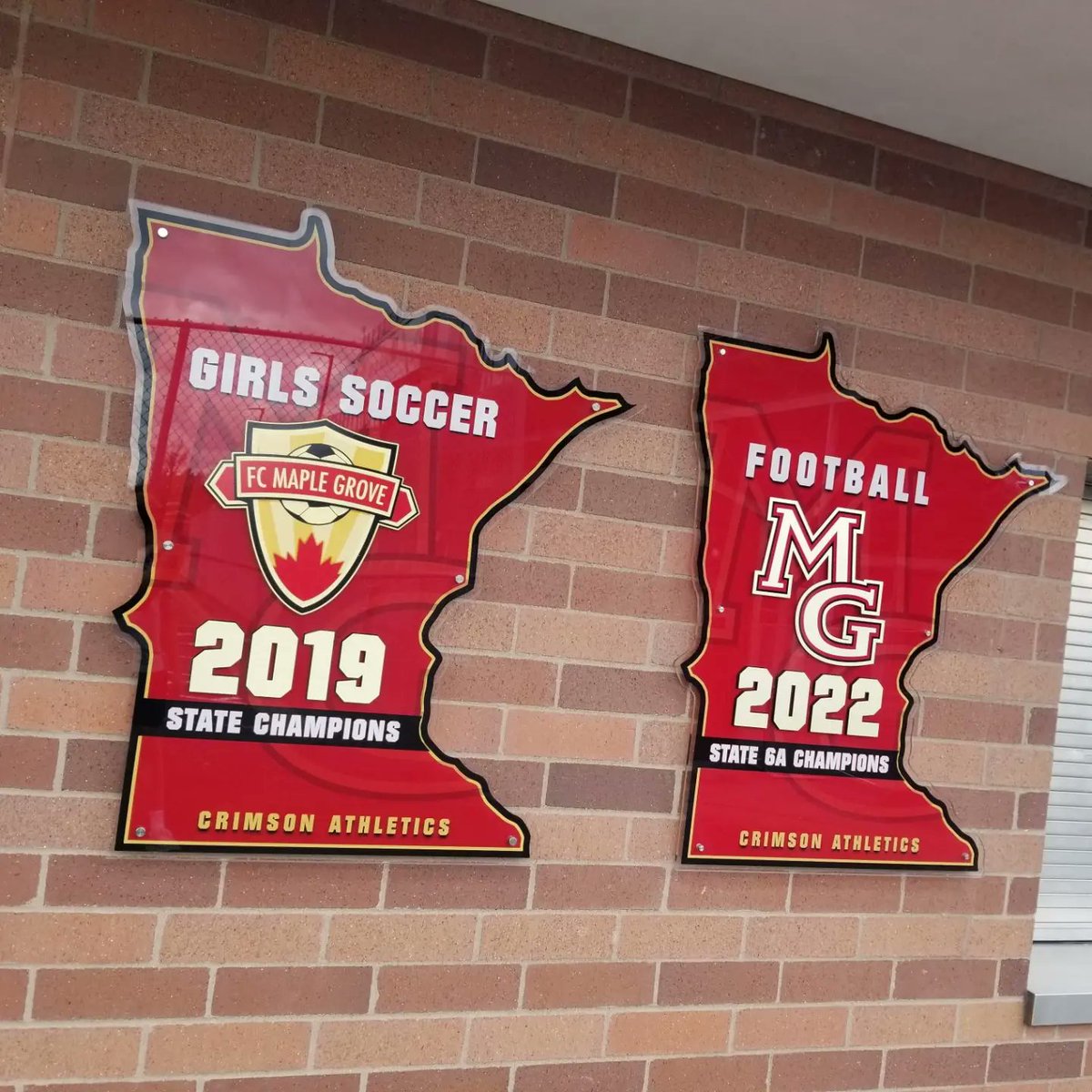 KJ_Branding's tweet image. Awesome new State Champs graphic got installed today for @maplegrove_crimsonfootball 

Plenty of room for more!  Keep em coming Crimson.

#designcreateinstall #crimsonfootball #maplegrove #mgcrimson