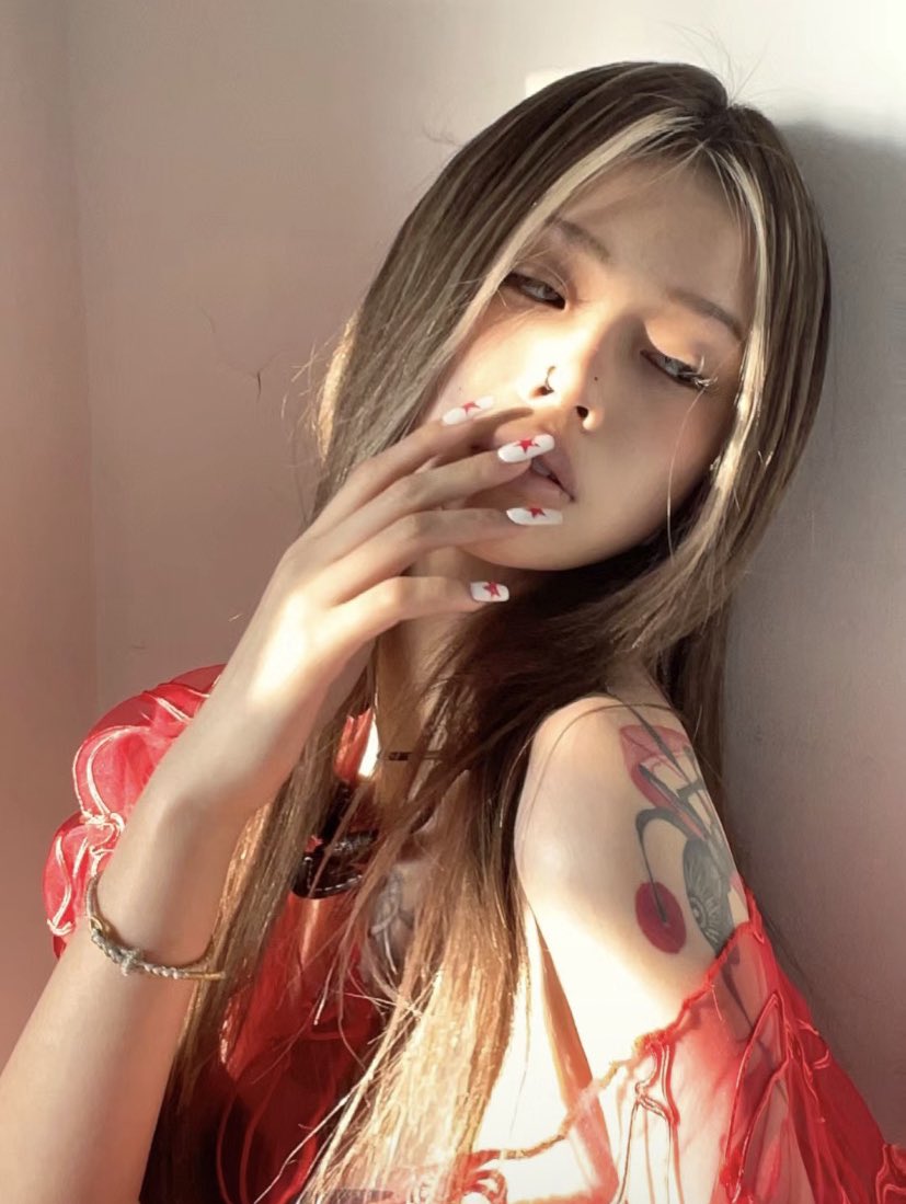 moniicunt's tweet photo. [✪] Red Ruby Da Sleeze today🌹 https://t.co/tWdVTt0ouv