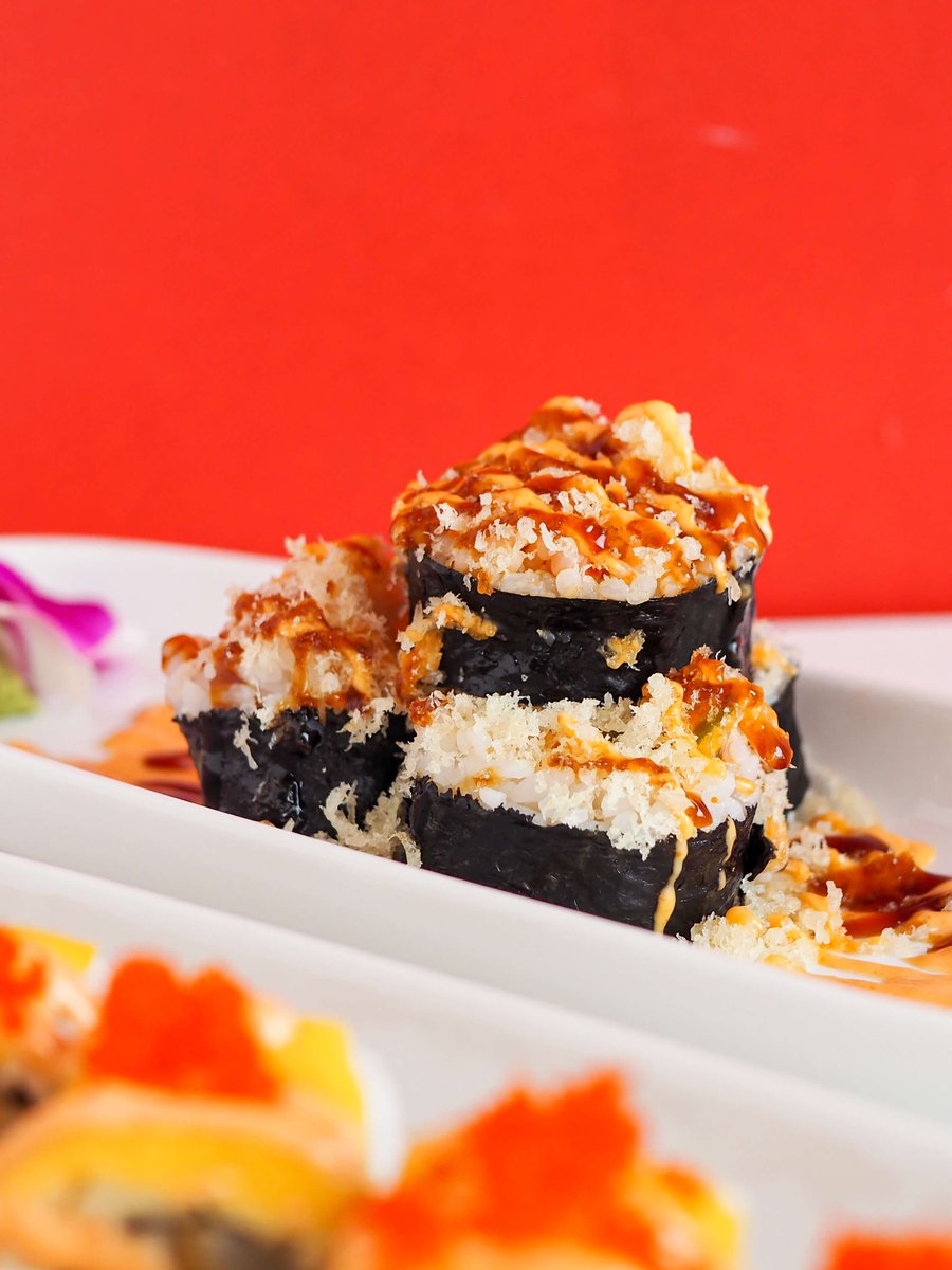 Introducing Mount Hokkaido Maki at B Cafe! This exciting addition to our menu features a delightful combination of scallop, kanikama, cucumber, and tobiko, all perfectly complemented by our signature spicy mayo. Get ready to embark on a flavorful journey unlike any other!