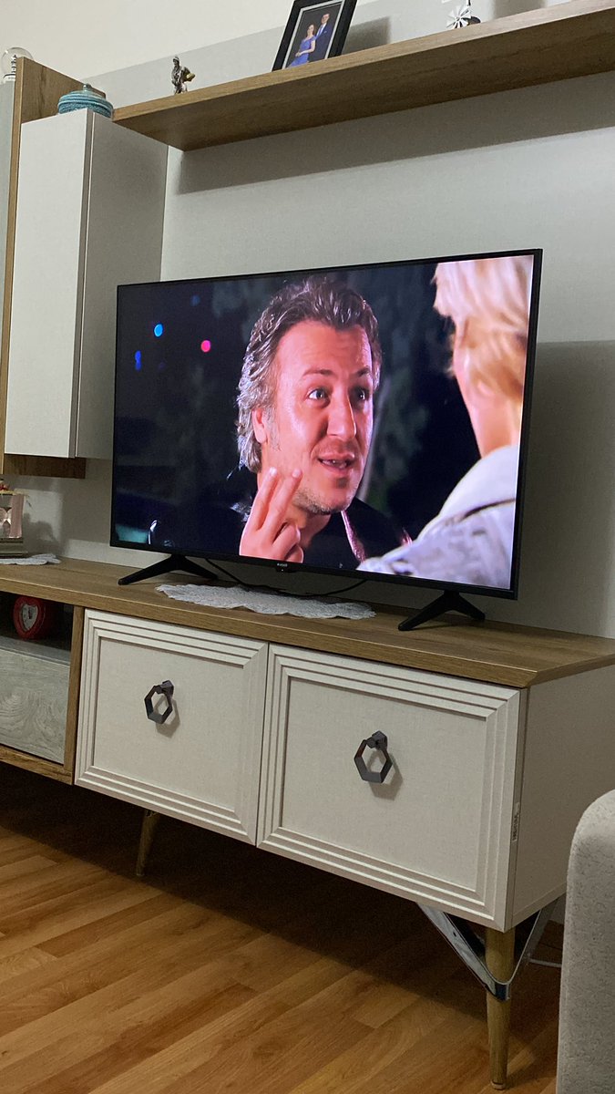 Düştük yine belaya… #Ezel