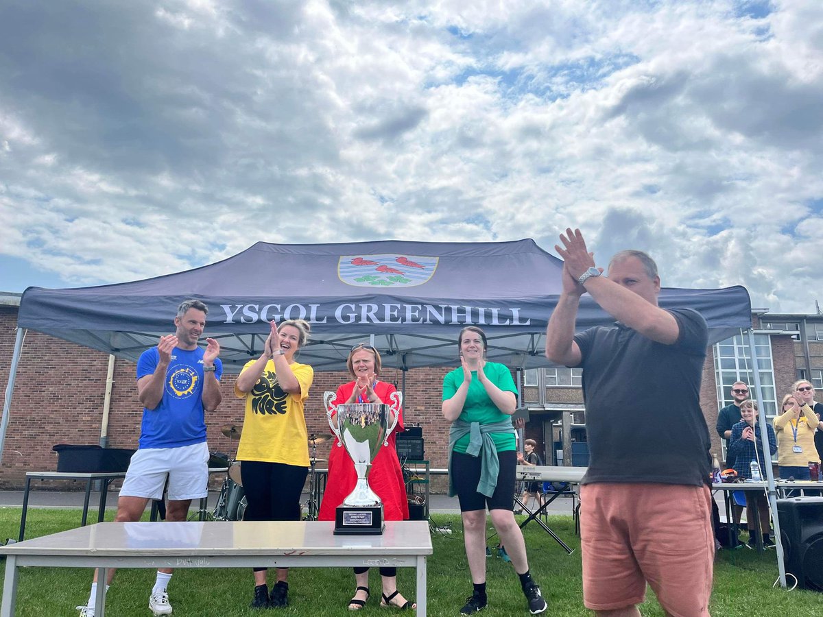 MrPJWilliamsPE (@mrpjwilliamspe1) on Twitter photo 🟢🏆🥇 Congratulations to Devey <a href="/MissEvsGeog/">Ruth Evans</a> House on winning todays <a href="/YsgolGreenhill/">Ysgol Greenhill School</a> Sports Day 👏
A fantastic day for everyone, more action photos and videos to follow tomorrow.
#sportsday2023 #bluewave 🔵⚪️ 🟢🏆🥇 Congratulations to Devey <a href="/MissEvsGeog/">Ruth Evans</a> House on winning todays <a href="/YsgolGreenhill/">Ysgol Greenhill School</a> Sports Day 👏
A fantastic day for everyone, more action photos and videos to follow tomorrow.
#sportsday2023 #bluewave 🔵⚪️