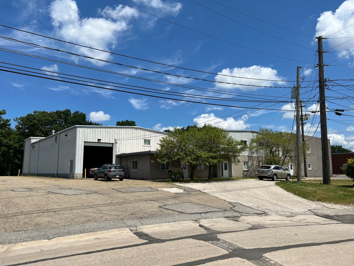 Just sold 1 Industry Dr. in Bedford, OH. A 26,883 sf. crane building. A great fit as the Buyer bought the business as well. #CRE <a href="/NAIPVOHIO/">NAI Pleasant Valley</a>