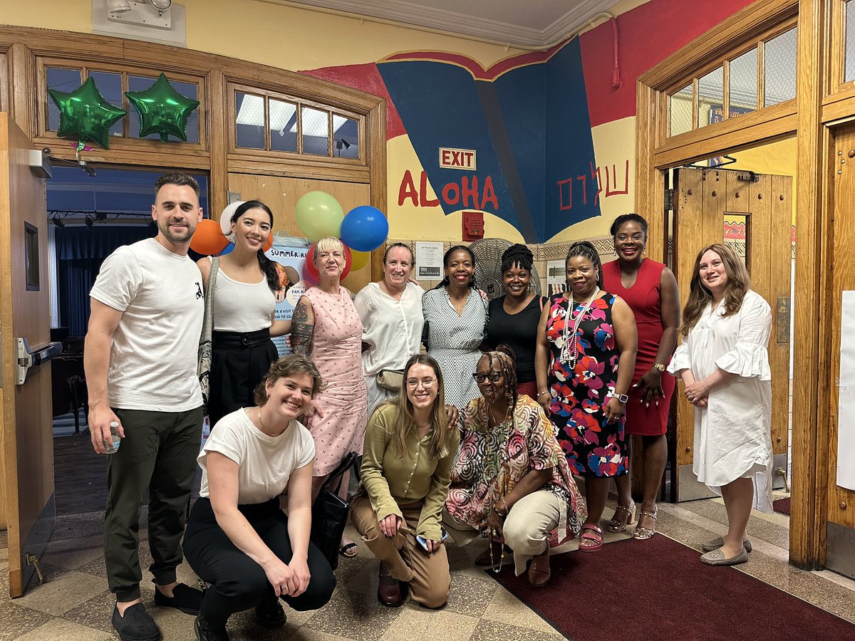 SheneanL's tweet photo. Every student has the right to be great readers. We kicked off NYC Reads at PS 191 along with @RitaJosephNYC & @pamallyn author of our Summer Rising curriculum. We engaged in exciting Read Alouds across the building. #Werisebyliftingothers #GreatthingsCSD17 https://t.co/AHIT52s2lF