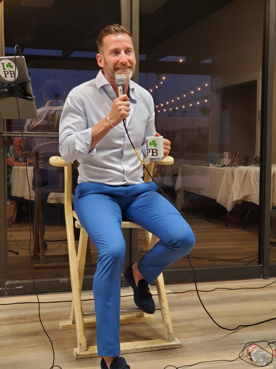 MusakManiak's tweet photo. Last night's show in Mesa was amazing! Thank you @paulbyrom for an incredible evening of great music! And thank you for coming to Arizona! https://t.co/N8oIrsVU7g