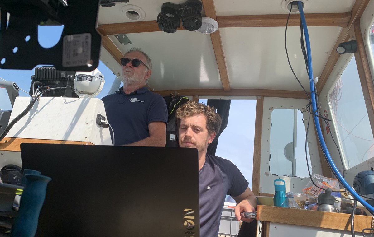 Dernière journée au large des phares de la Coubre et de Cordouan pour des bathymétries multifaisceaux de 8 km2 et prélèvements de sédiments à la benne pour cdc Medoc Atlantique