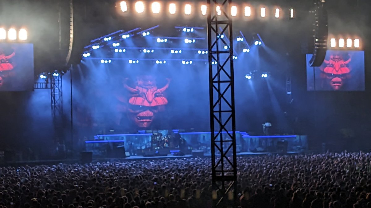 Todo lo bueno se acaba... Buen concierto salvando algún contratiempo eléctrico.
#ironmaiden #murcia