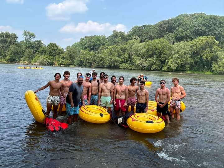 Happy birthday bud 🇨🇦
<a href="/ElliotLanoue/">Elliot Cadieux Lanoue</a>