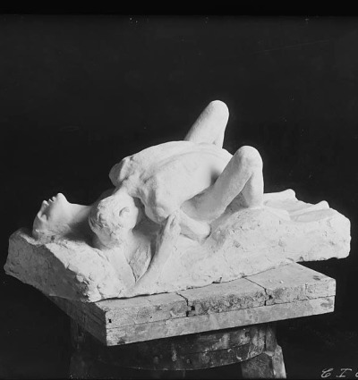 Gustav Vigeland - "Coitus"(1897-98)

#Pinterest
#DystrybucjaWulgarnychTreści