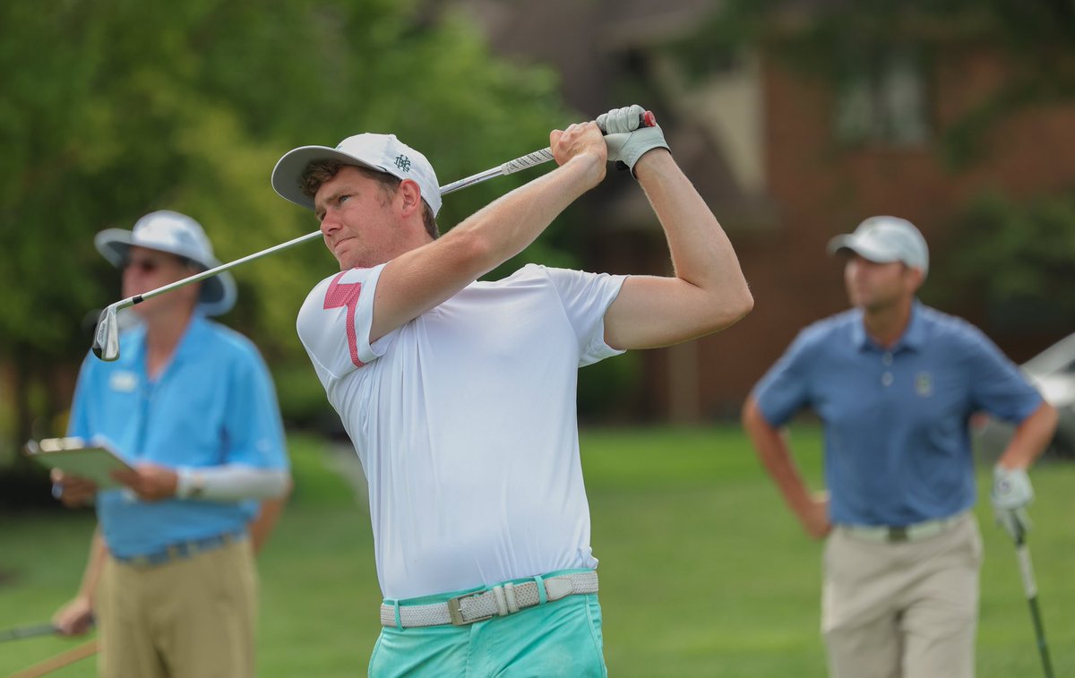 ⁦<a href="/MickyMathiesen/">Mikkel Mathiesen</a>⁩ lights it up in the 1st Rd of the 101st #MVGAMetro tieing our low score record of 62, scores @ MVGA.org