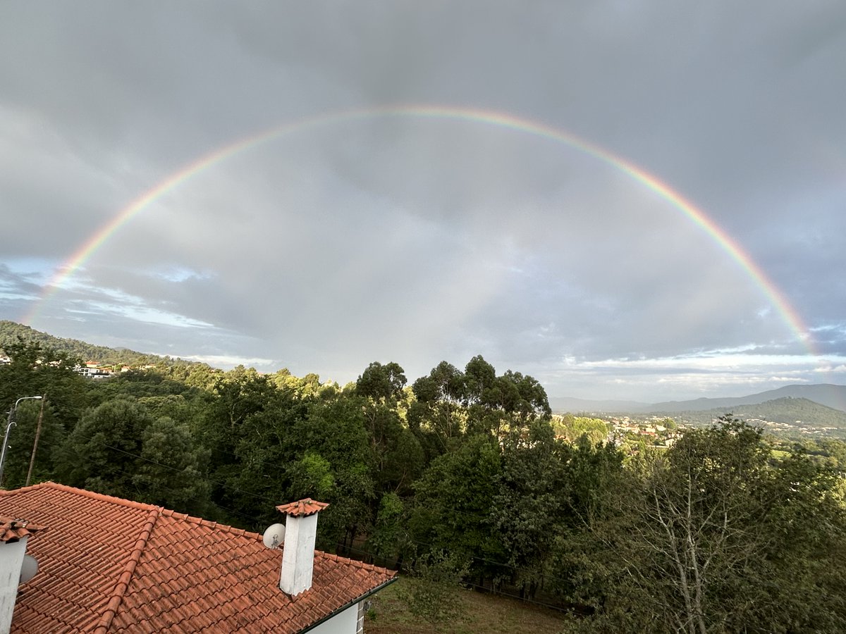 DrNazari's tweet photo. The other day sitting at my desk, I looked out the window and this was the show I saw... 
Why is a rainbow so mystical and magical?
What does a rainbow tell you?

#enlightenednegotiation #ponderingthoughts #mystical #rainbow #nature #leadership https://t.co/q37LOivikE