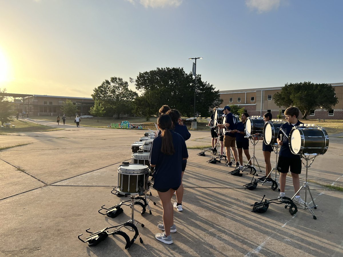 AkinsEagleBand's tweet photo. What a great performance by our Akins Eagle Drumline today at the Austin ISD Leadership Institute!
.
.
.
@akinsechs @paredesband @baileymsband @bedichek_band https://t.co/6ysApbY99W