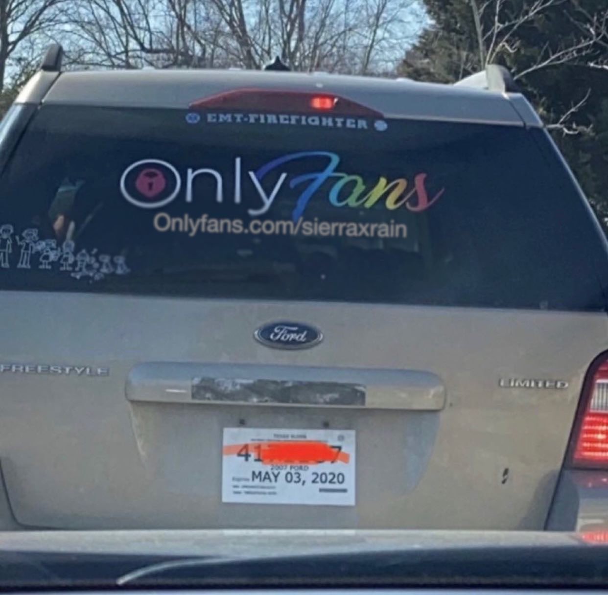 Daily Loud on Twitter: "Woman uses her family car to promote her