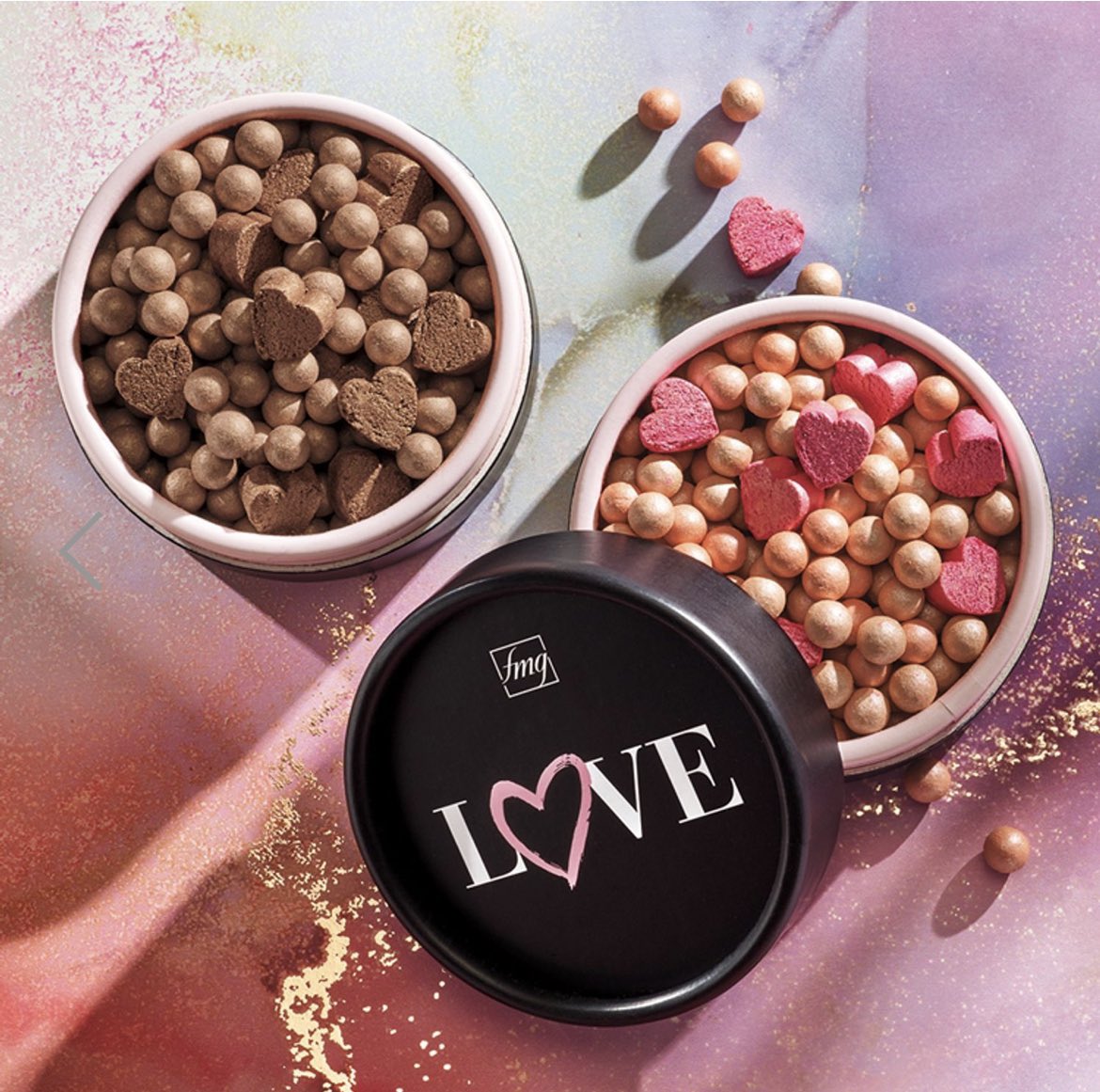 astevenson818's tweet image. Check out fmg Colors of LOVE Glow Beads Illuminating Powder via @AvonInsider avon.com/product/fmg-co…

#makeupjunkie #MUA #makeup #BarbieTheMovie