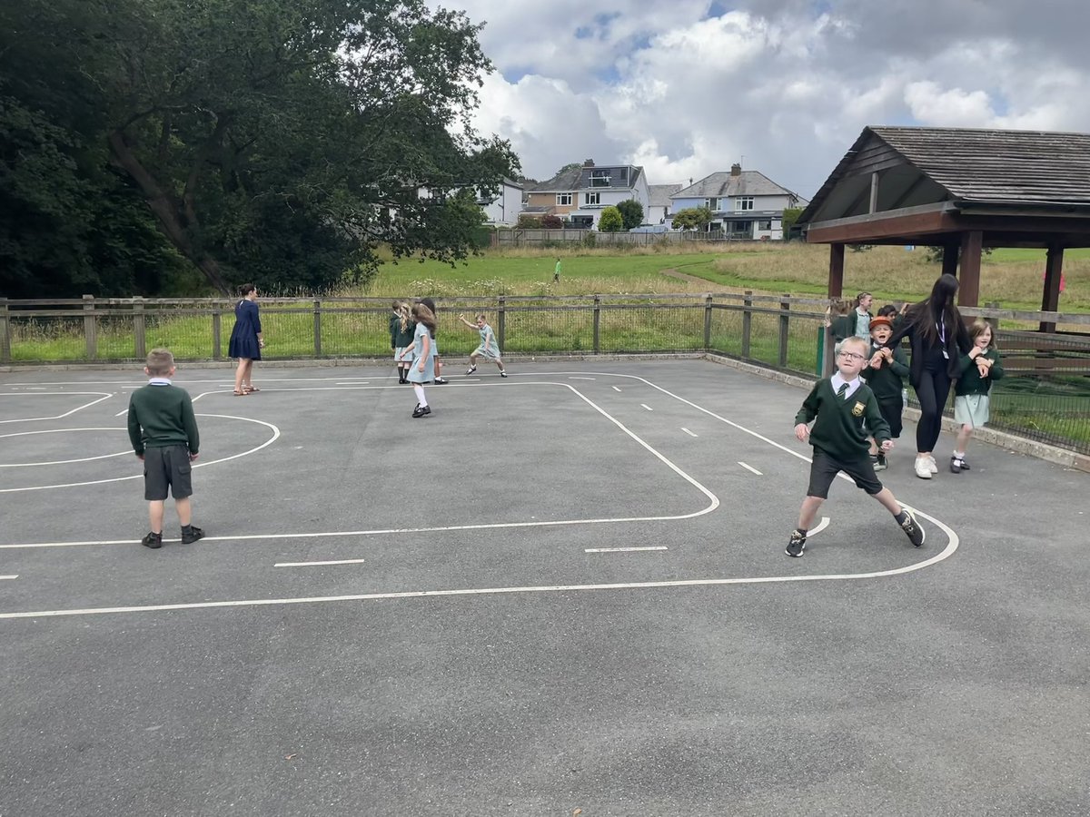 wideyshark's tweet photo. Break time fun on the penultimate day of Year 2! https://t.co/oNQjF7srh2