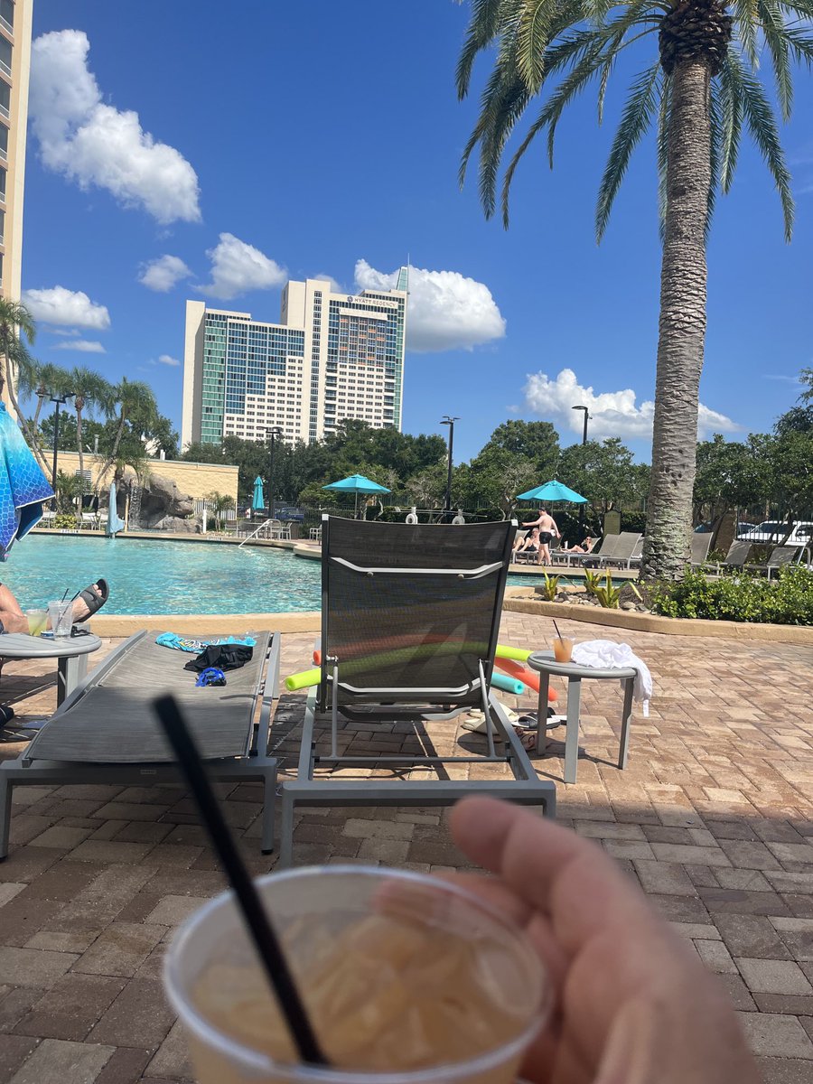 MR_FOOTLONG1's tweet photo. Made it to Orlando #sesh #fullmosh ⁦@BrahinHB⁩ https://t.co/05LgGbof0O