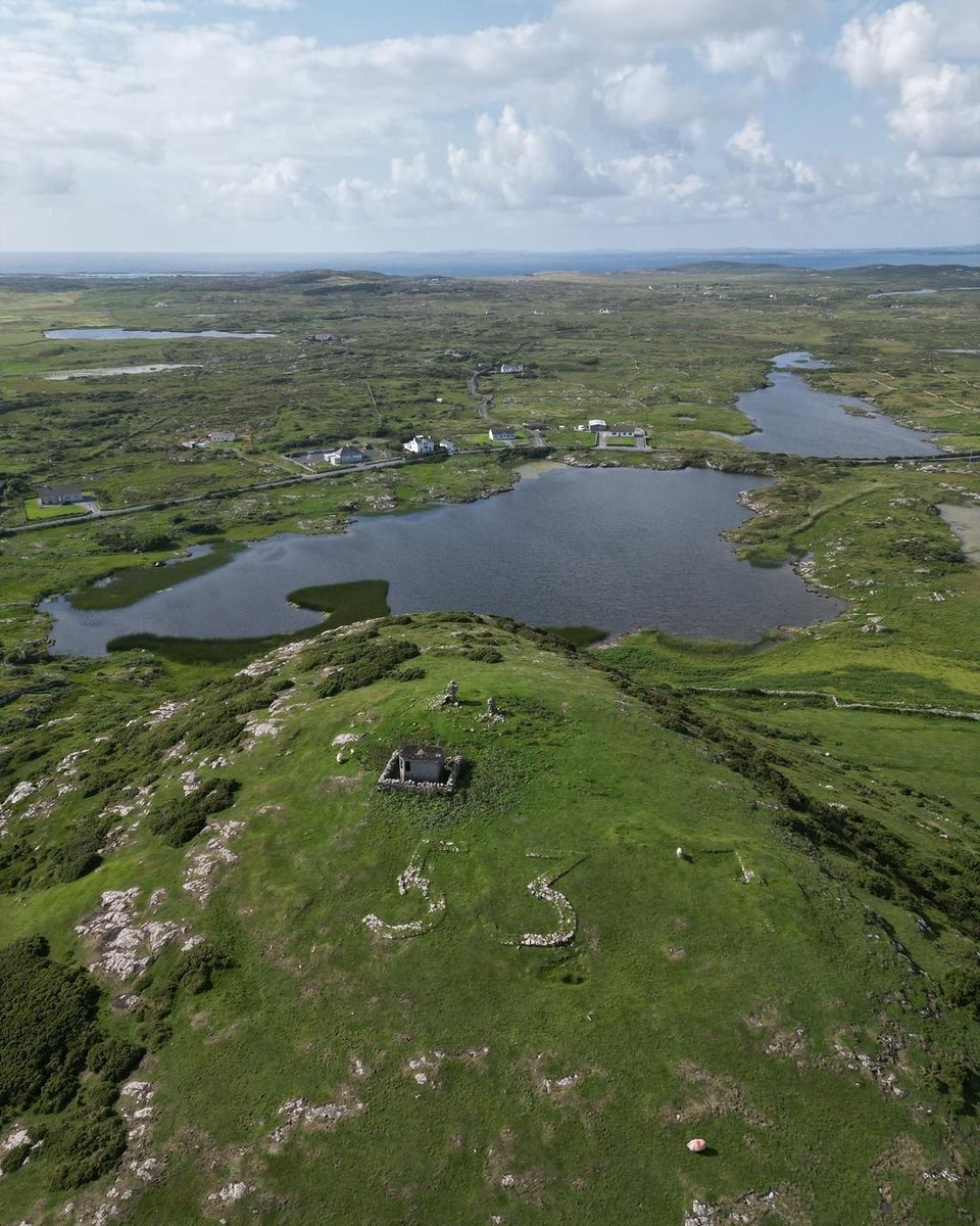 visit_galway's tweet photo. Doonhill Lookout Tower... A coastal lookout point used in World War II to prevent Ireland being used as a base to attack Great Britain! Those views! ๐ฒ๐๐
๐ธ Ryan Hardy
๐ Ballyconneely, Connemara
#DoonHill #BunowenBay #Ballyconneely #Connemara #Galway #Ireland #VisitGalway https://t.co/IUZp7cHK4e