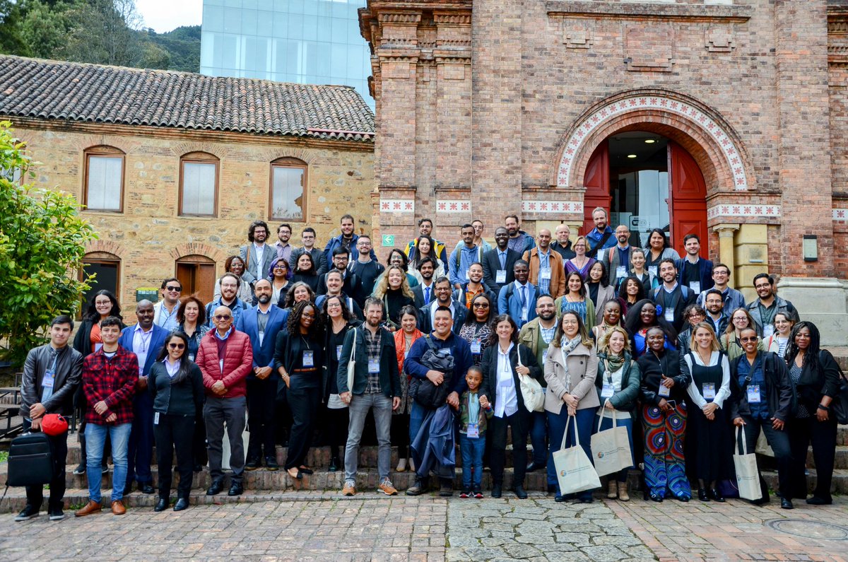 TWAIL Review (@twailreview) on Twitter photo Big love & huge thanks to all of our amazing participants, faculty, organisers & supporters for making the TWAILR academy such a great week <a href="/UniandesDerecho/">UniandesDerecho</a> <a href="/WindsorLaw/">Windsor Law</a> <a href="/MaynoothLaw/">MU School of Law & Criminology</a> <a href="/SSHRC_CRSH/">SSHRC</a> #TwailrAcademy Big love & huge thanks to all of our amazing participants, faculty, organisers & supporters for making the TWAILR academy such a great week <a href="/UniandesDerecho/">UniandesDerecho</a> <a href="/WindsorLaw/">Windsor Law</a> <a href="/MaynoothLaw/">MU School of Law & Criminology</a> <a href="/SSHRC_CRSH/">SSHRC</a> #TwailrAcademy