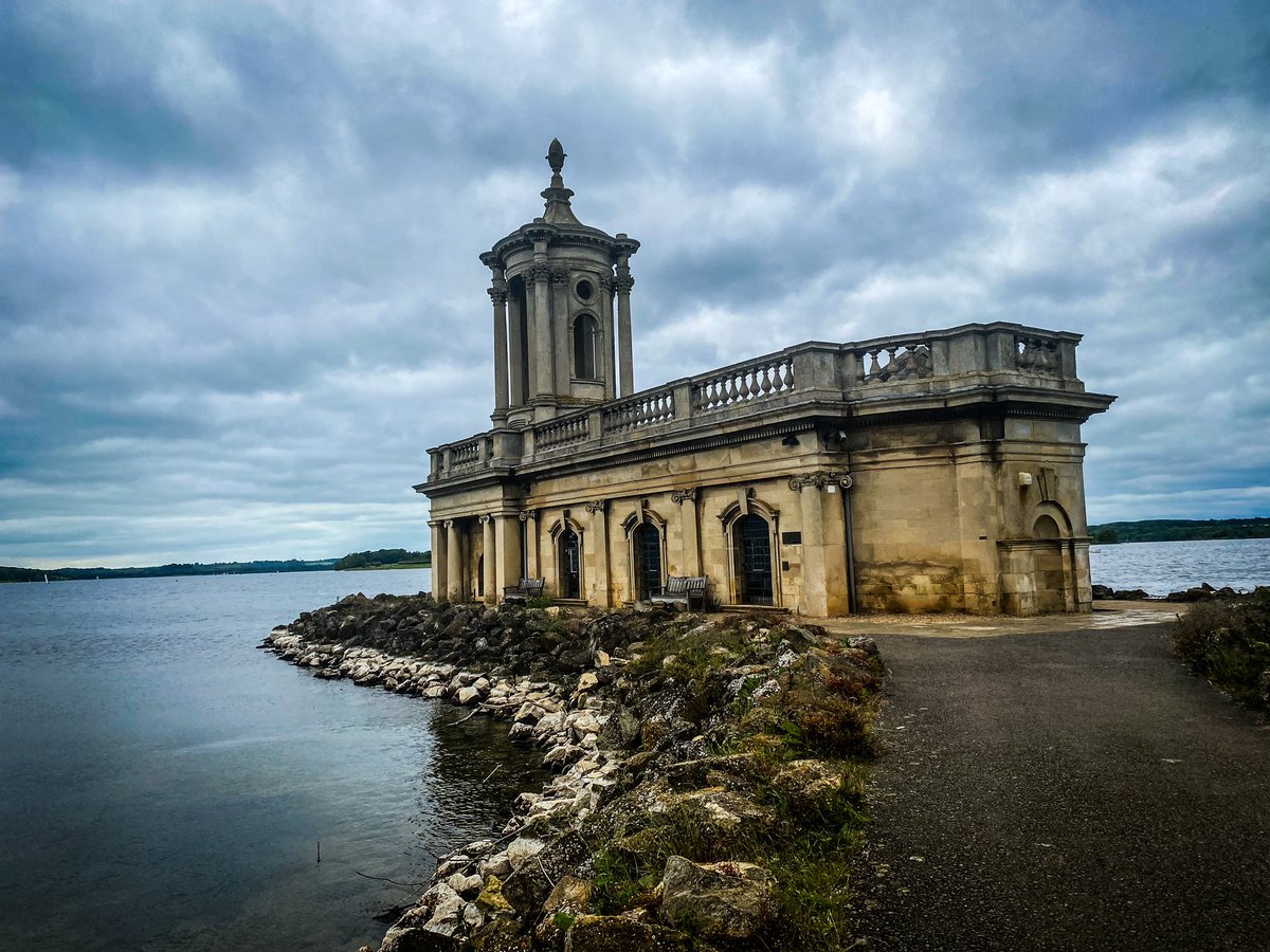 LiverpoolDroneV's tweet photo. Normanton Church, located at the edge of the UK’s biggest reservoir, Rutland Water ⛪️🌊

Would Really Appreciate As Many Retweets As Possible ❤️❤️ https://t.co/kMElUFvwSY