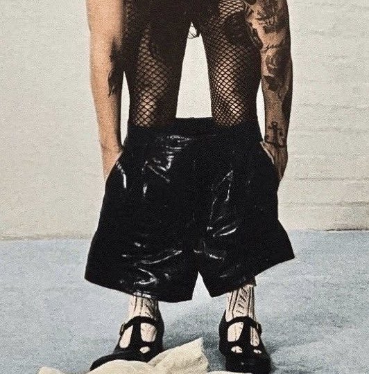 HSFEATURES's tweet photo. Harry Styles for Beauty Papers. https://t.co/PTMEgkEVer