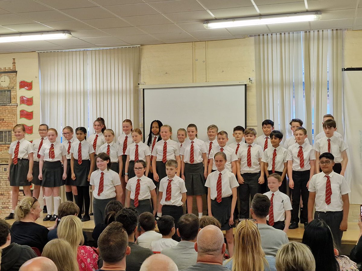 6Ringley's tweet photo. We are so very proud of this class. https://t.co/rZ7KAmPn5s