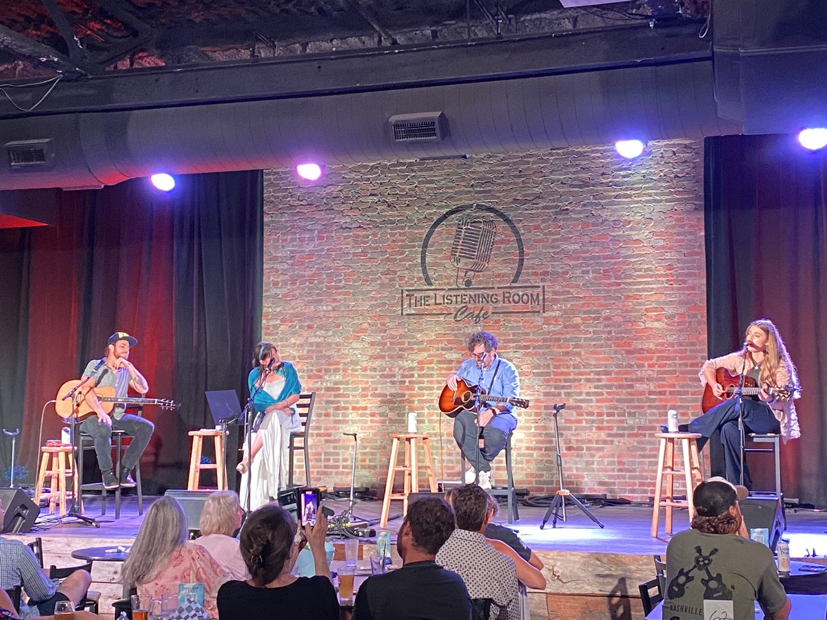 DreamlinedEG's tweet photo. Listening to some great music from Jen Stegall, Makayla Lynn, Jay Knowles and Dan Smalley at The Listening Room this afternoon. https://t.co/DYLlPNEjhO