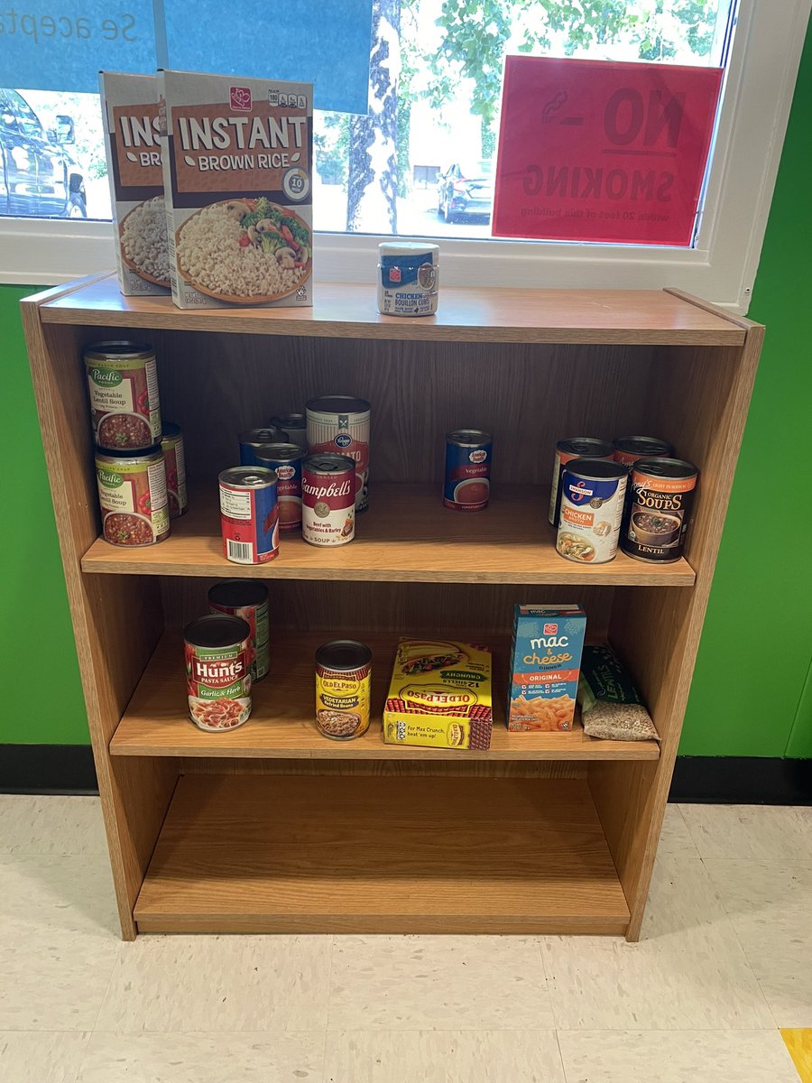 paigeperriello's tweet photo. It’s summer &amp; we’re  seeing ⬆️ use of our free pantry &amp; our shelves are low.  We accept food donations - just drop them off downtown. The office is open 730am-9 pm weekdays &amp; 9am-9 pm sat/sun.  Things that go fast: pasta, pasta sauce, canned meats, cereals, baby food.  Tx! https://t.co/5UP1J38sqB
