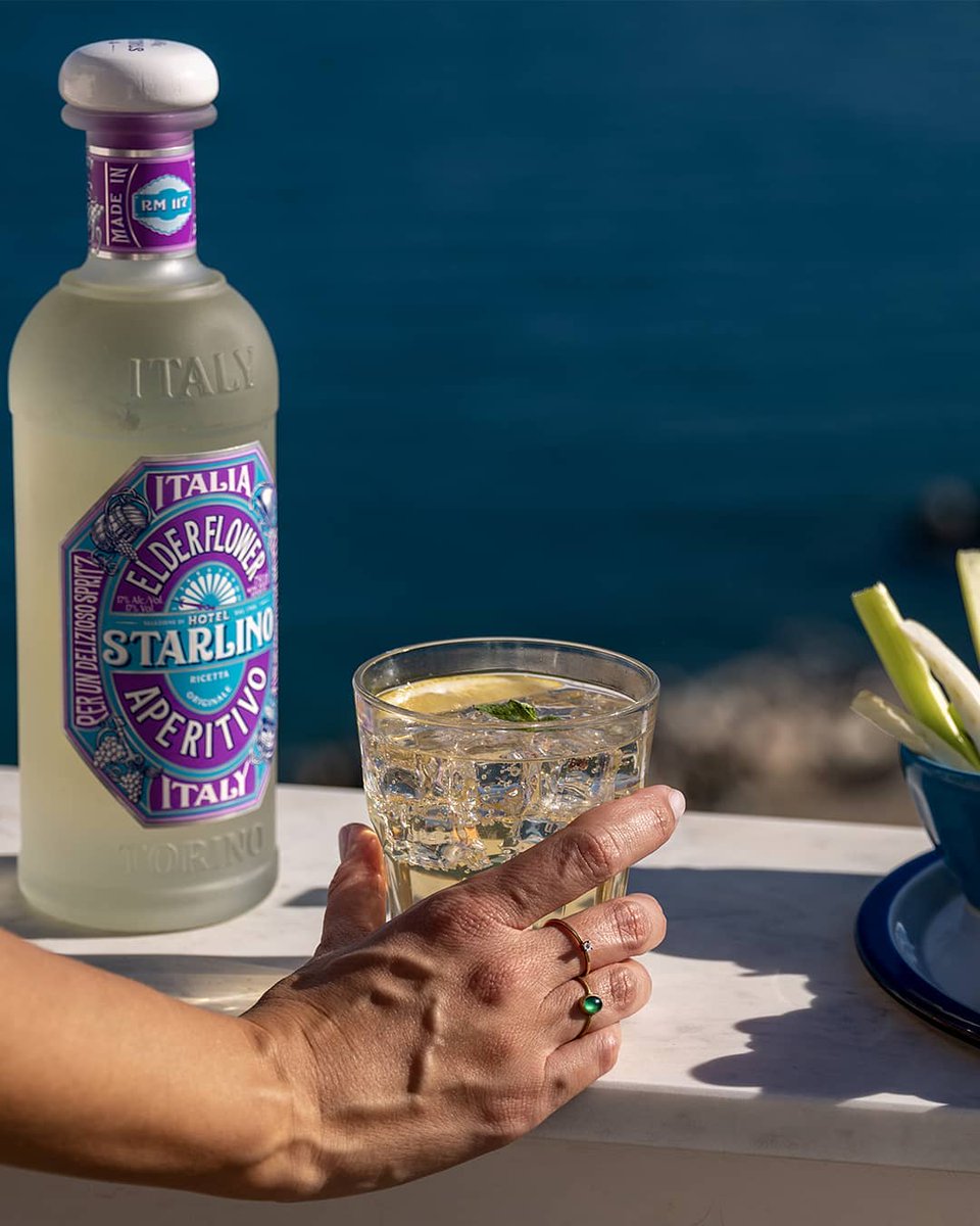 With aromatic fruits and herbs, this aperitivo will transport you straight to an Italian Summer. ☀️