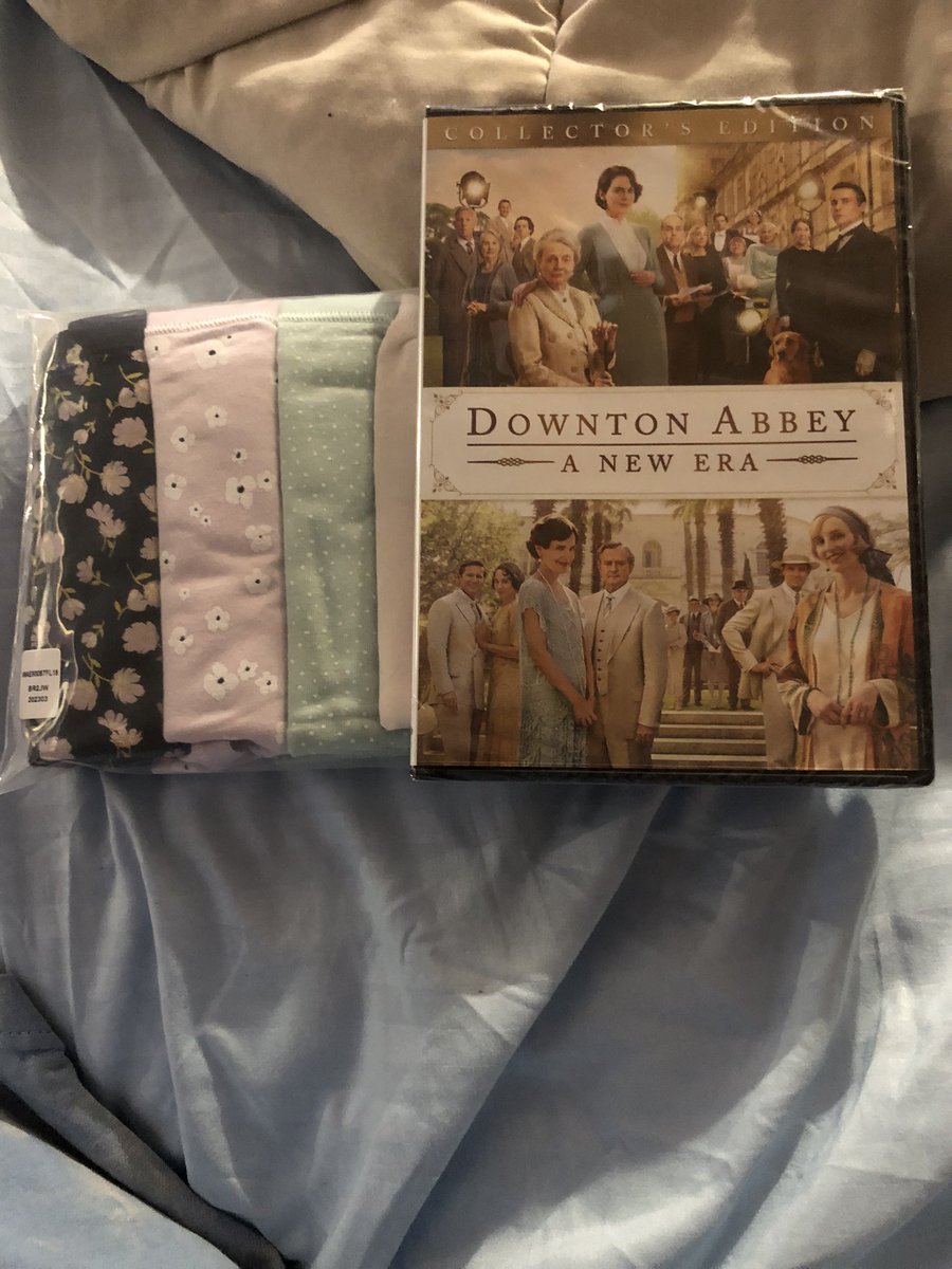 New undies and the new Downton Abbey movie! https://t.co/wp76nK8uYX