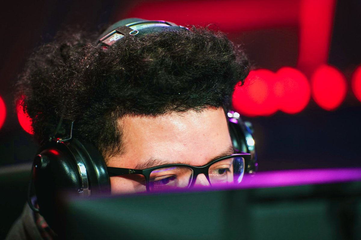 GGBreakingPoint's tweet photo. Atlanta FaZe 2024 roster is OFFICIAL:

🔷aBeZy
🔷Cellium
🔹Drazah
🔹Simp 

How many chips is this team winning? 🏆 https://t.co/50PgH39dcg
