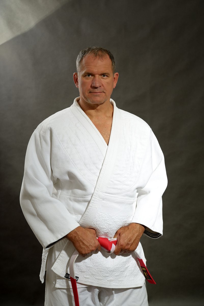 Legenda judo Rafał Kubacki, jeden z najwybitniejszych zawodników w historii polskiego judo, został powołany przez Ministra Sportu i Turystyki Kamila Bortniczuka na stanowisko Dyrektora Instytutu Sportu. Słynny judoka zapowiedział ścisłą współpracę z Polskim Związkiem Judo 🥋