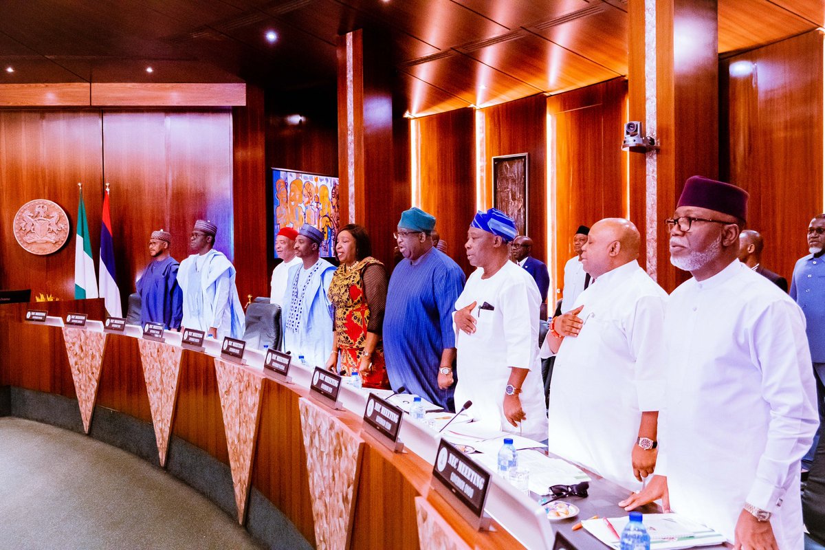 PETROL SUBSIDY REMOVAL:
NEC BACKS PLANNED DISTRIBUTION OF GRAINS, FERTILIZER STARTING JULY 24

* Supports proposed cost-of-living allowance for civil servants

* Endorses deployment of CNG vehicles for public transportation

The National Economic Council (NEC) has thrown its