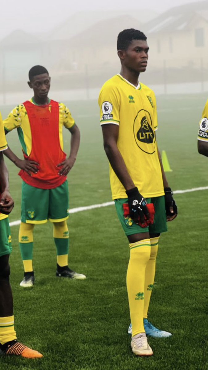 easternpanther's tweet photo. Panthers U-17 center back, Shadrack Asare who was promoted this January to Division 3 side Rough Diamond Sporting Club helps secure Division 2 promotion and ends up winning the best player and the most improved of the term. Solid development hub! #TouchingLives #ChangingLives https://t.co/aiUJ4uzml3