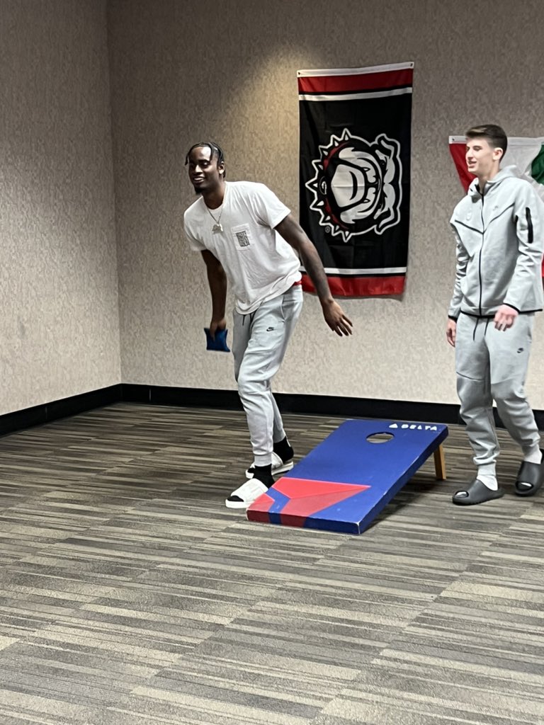 Georgia Basketball tweet media