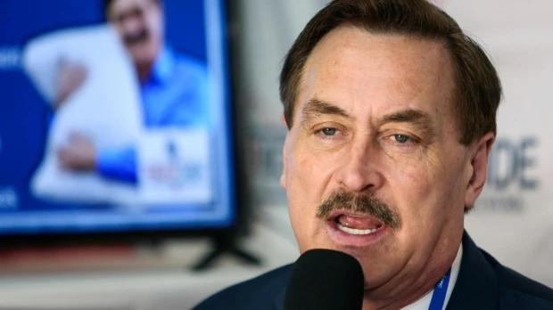 It's getting WORSE (somehow) for Mike Lindell.

His desperate attempt to action off 856 pieces of MyPillow equipment has failed. Numerous items never got a single bid and two conveyor belts sold for only $6 each 😂