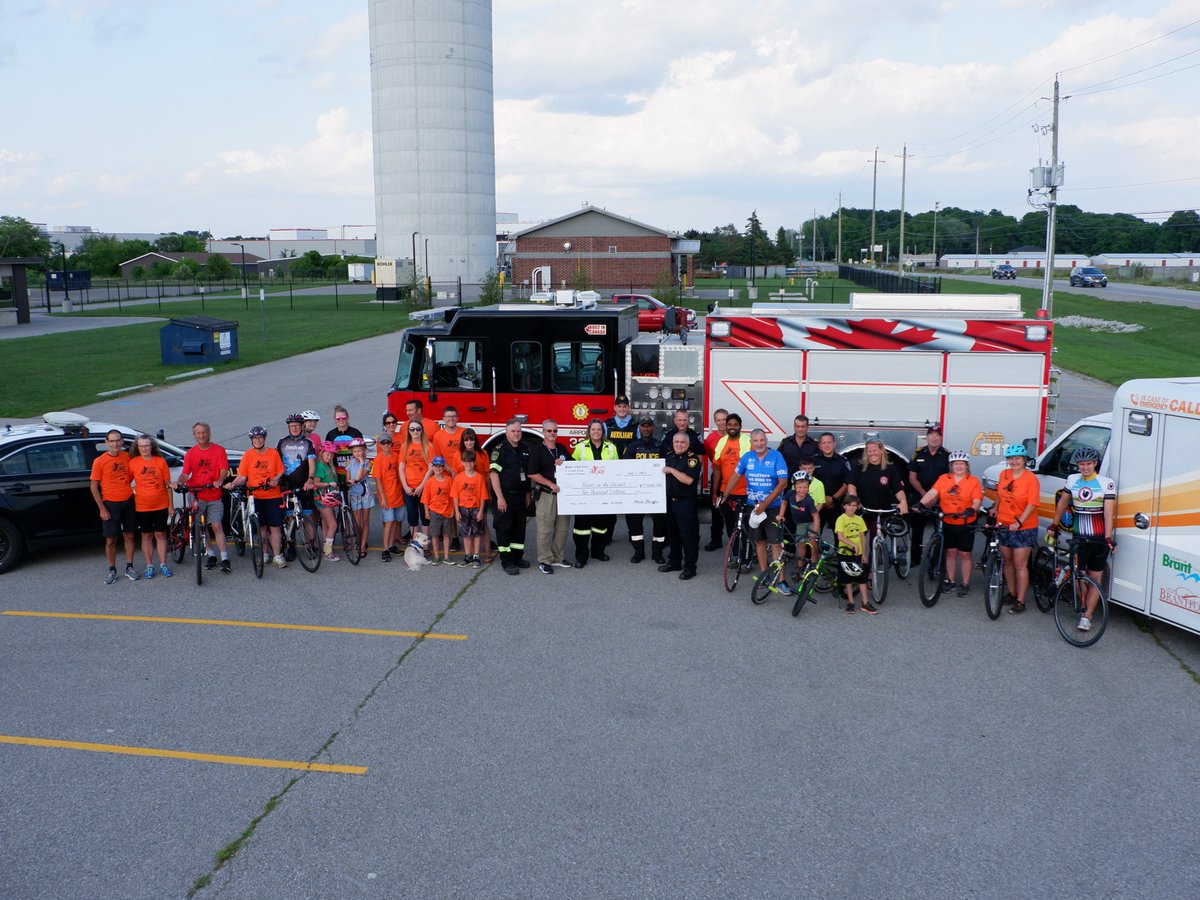 OPP_WR's tweet photo. Thanks to @CountyofBrantFD for including us in the cheque presentation to @BootsOTGround.
We were happy to take part in https://t.co/5EHvWMx3in and look forward to next year!
@BrantCommunity
#CommunityPartners ^cv https://t.co/RY0tWQ2qTa