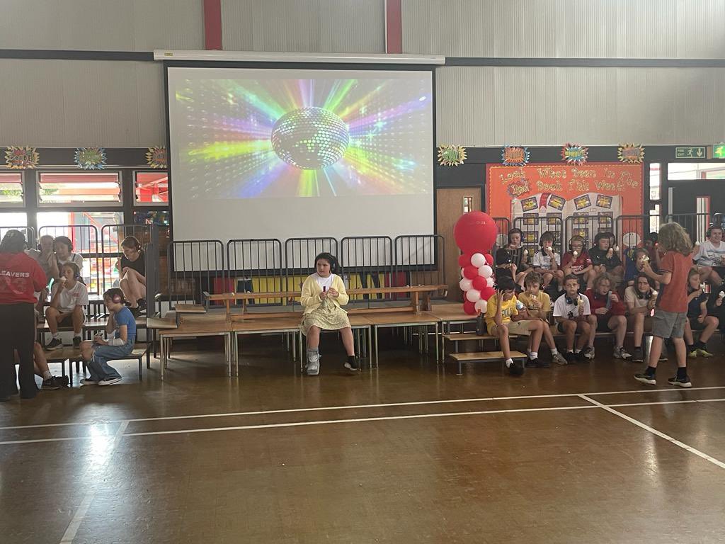 PPSMrsSymes's tweet photo. A reprise of our Leavers Assembly. @PentrepoethPrim @PPSMrsJones https://t.co/cpfky2q112