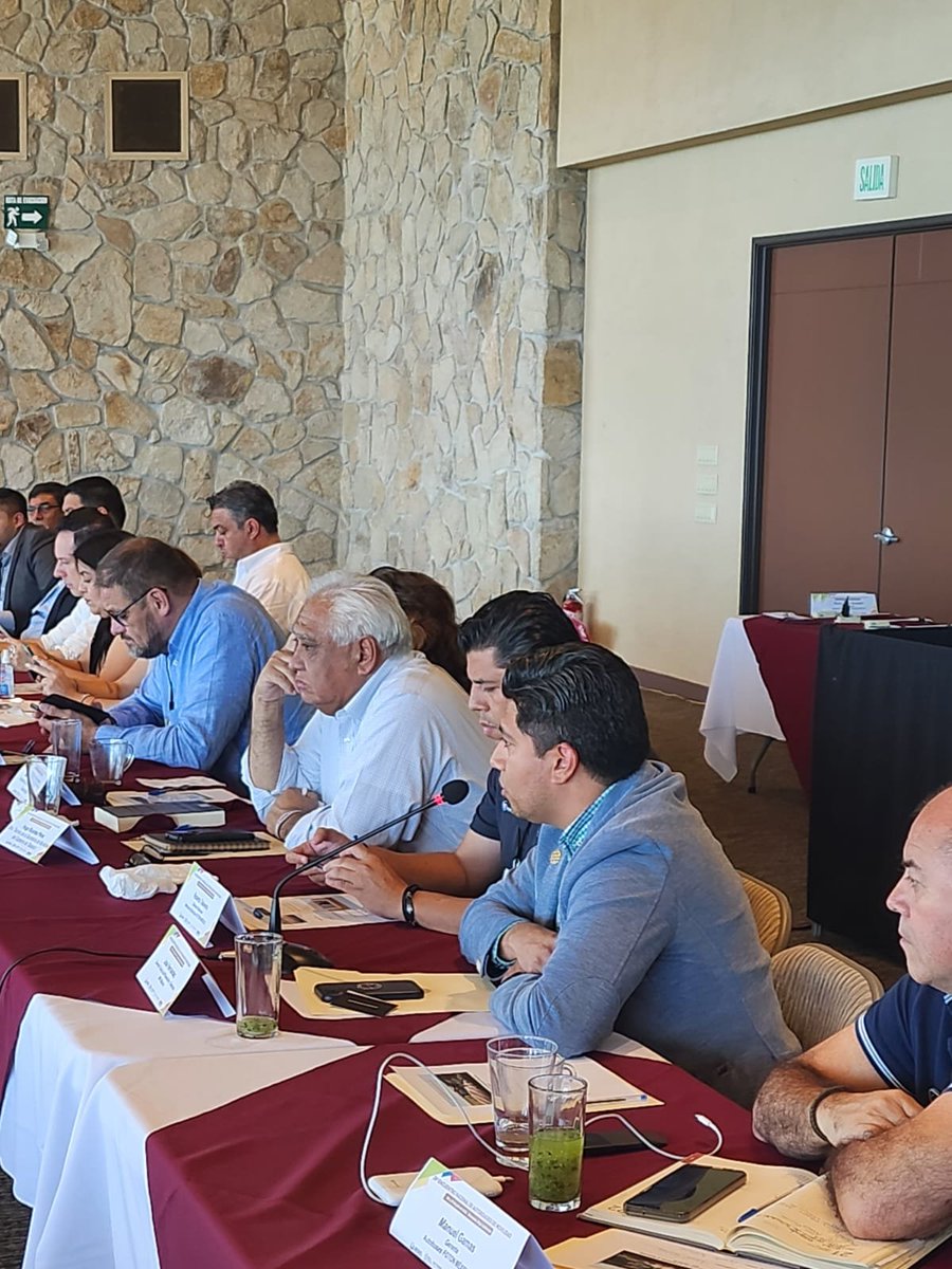 WRI_Ciudades's tweet photo. #AEstaHora @CarlosOrozcoMUP y José Juan Hernández, de @WRIMexico, hablan acerca de la Política Nacional de Transporte Público Colectivo #PNTPC, en el marco del 26 #ENAM https://t.co/lvNus93cfm