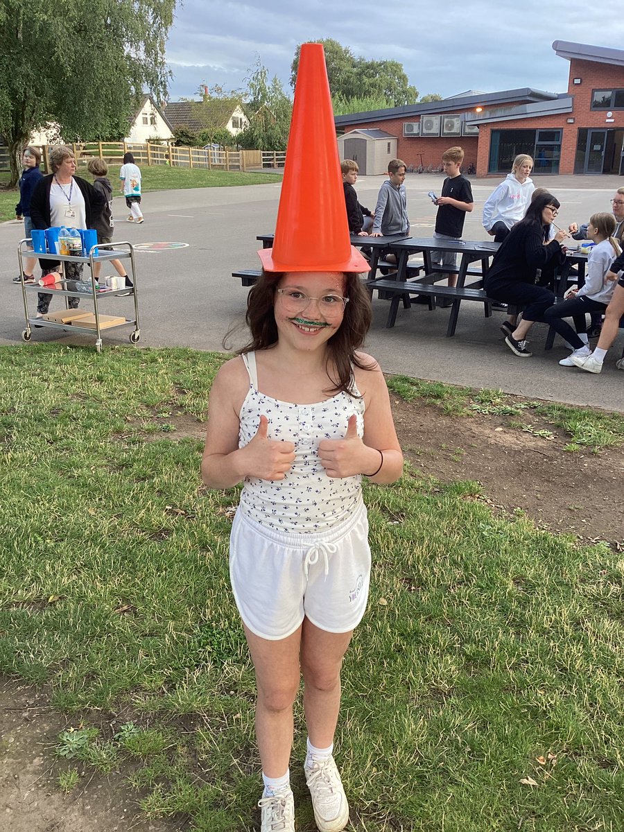 FStMichaels's tweet image. We had a lovely evening with our Year 6s celebrating the end of their time with us at St Michael’s 🥰