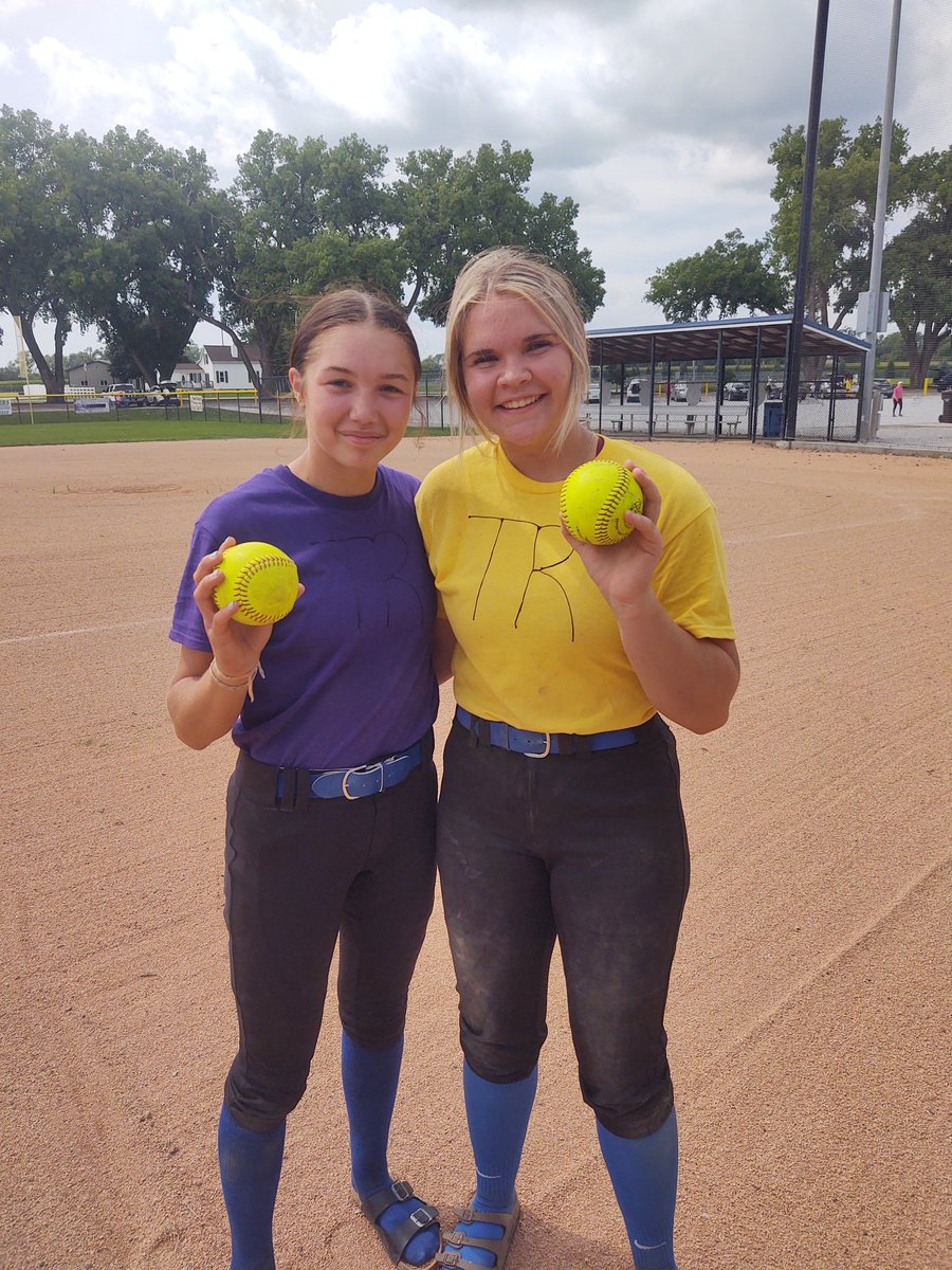 van_driel's tweet photo. @jlee_vandriel2 went deep today at team camp the smile on her face was priceless! #prouddad #keepputtinginthework https://t.co/7GdNlQlXHQ