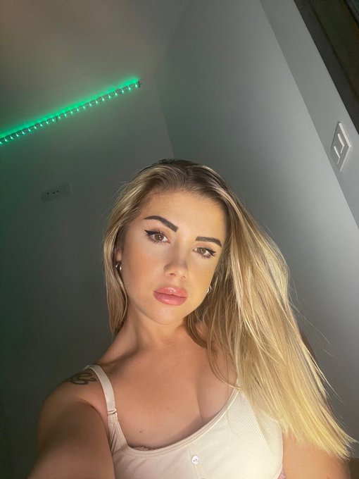 👼🏼 https://t.co/RkMUfGghDV