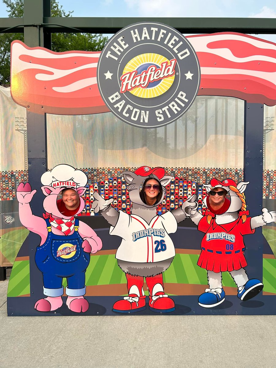 #ThankfulThursday Thank you <a href="/capbluecross/">Capital Blue Cross</a> for welcoming our teams and their families out to a wonderful day full of great food and endless entertainment at the Iron Pigs game!