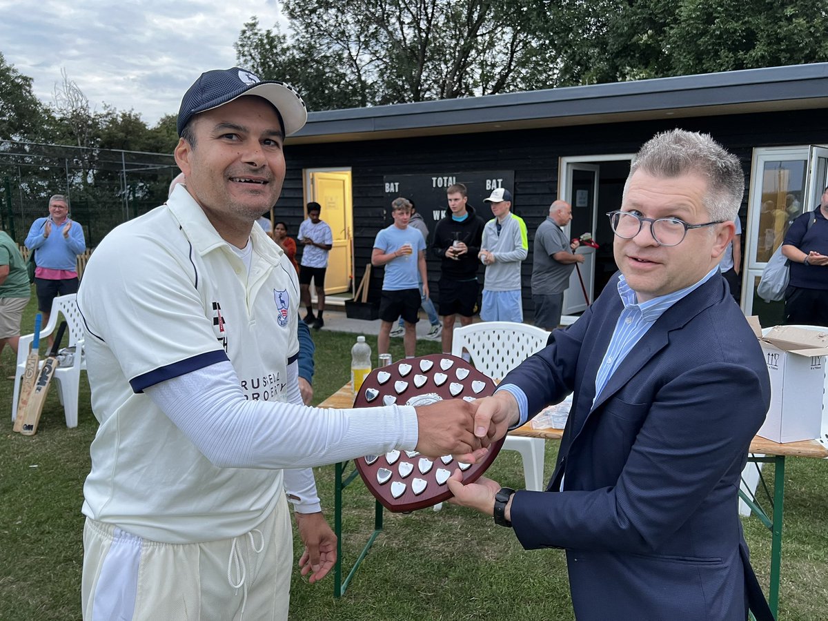 Herts & Essex Border League (@heblcricket) on Twitter photo Many thanks to Rob Whitaker from <a href="/Tees_Law/">Tees</a> for presenting this year’s League Cup and Shield.
Congratulations to winners <a href="/MatchingGreenCC/">Matching Green CC</a> and <a href="/bishcricket/">Bishop’s Stortford Cricket Club</a> 4th XI. And thanks to <a href="/HockerillCC/">Hockerill CC</a> for hosting this evenings matches. Many thanks to Rob Whitaker from <a href="/Tees_Law/">Tees</a> for presenting this year’s League Cup and Shield.
Congratulations to winners <a href="/MatchingGreenCC/">Matching Green CC</a> and <a href="/bishcricket/">Bishop’s Stortford Cricket Club</a> 4th XI. And thanks to <a href="/HockerillCC/">Hockerill CC</a> for hosting this evenings matches.