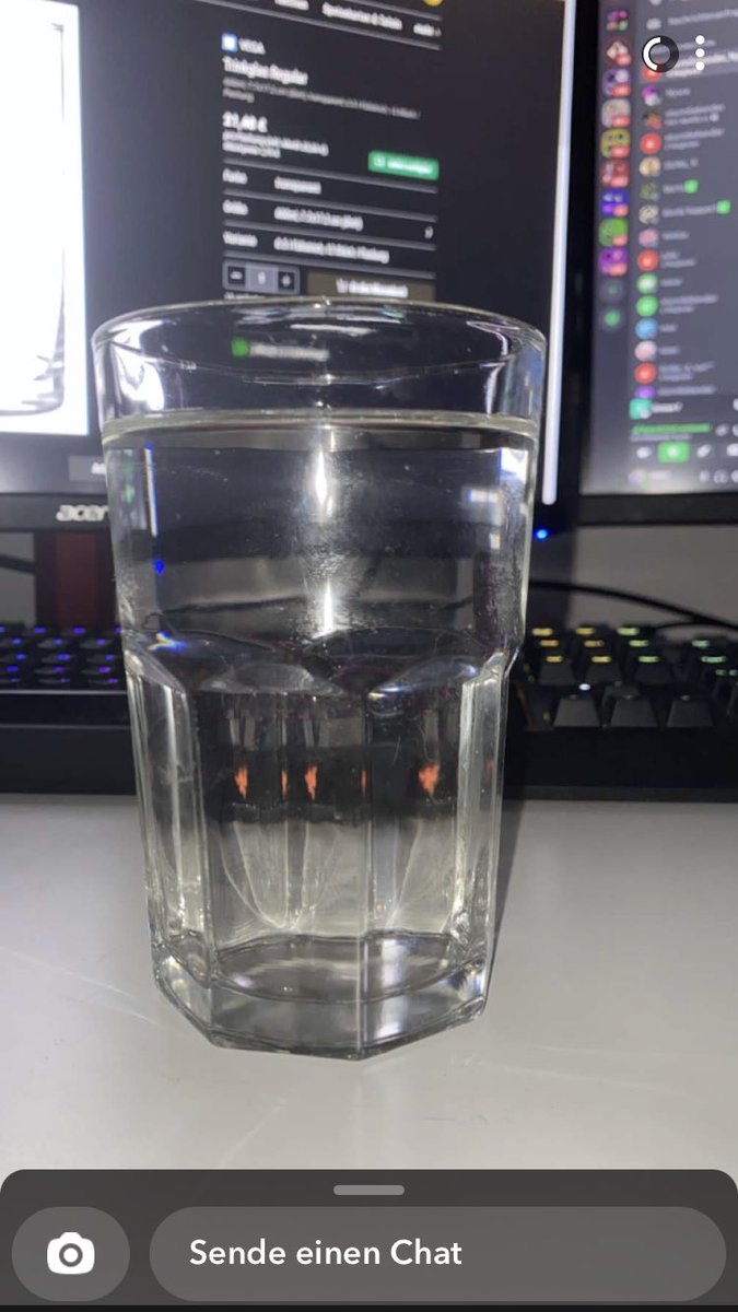 sturmliebender's tweet photo. glaubt ihr in dieses glas passen 500ml???? @vayzetix69 behauptet das https://t.co/i6j7dgWoca